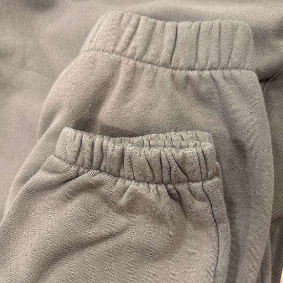 GAP Women's Pajama Set in Warm Brown - Picture 8 of 8